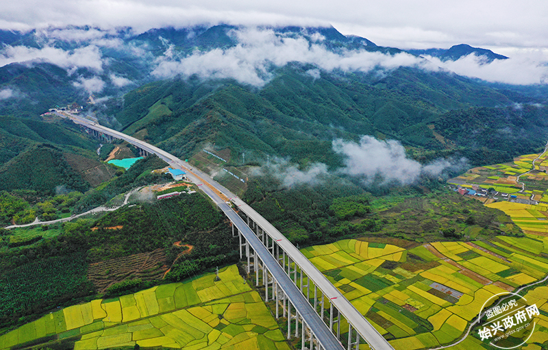 《蛟龍出山》鄧斌800.jpg